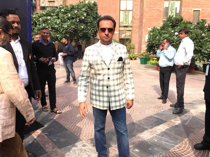 उन्होंने आगे बताया कि, ‘एयर होस्टेस ने जैसे ही मुझे उस सीट पर बैठा हुआ देखा. वो बहुत ज्यादा डर गई.’