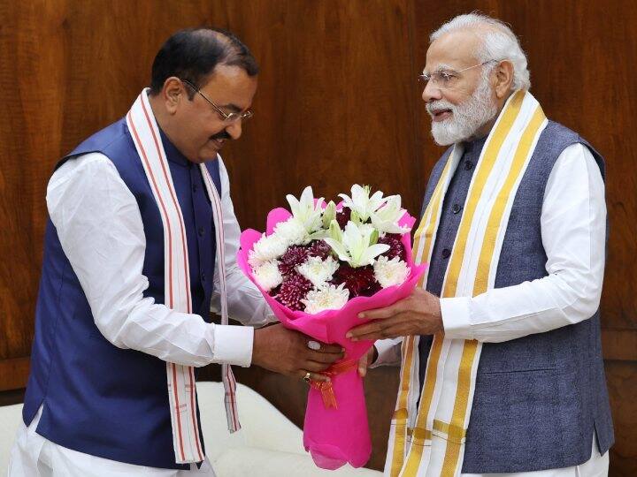 UP Politics: पीएम मोदी से मिलने के बाद केशव प्रसाद मौर्य का यूपी को लेकर बड़ा दावा, कोई 'खेल' होगा? Keshav Prasad Maurya after meeting PM Narendra Modi claims will win all 80 Lok Sabha seats in UP UP Politics: पीएम मोदी से मिलने के बाद केशव प्रसाद मौर्य का यूपी को लेकर बड़ा दावा, कोई 'खेल' होगा?