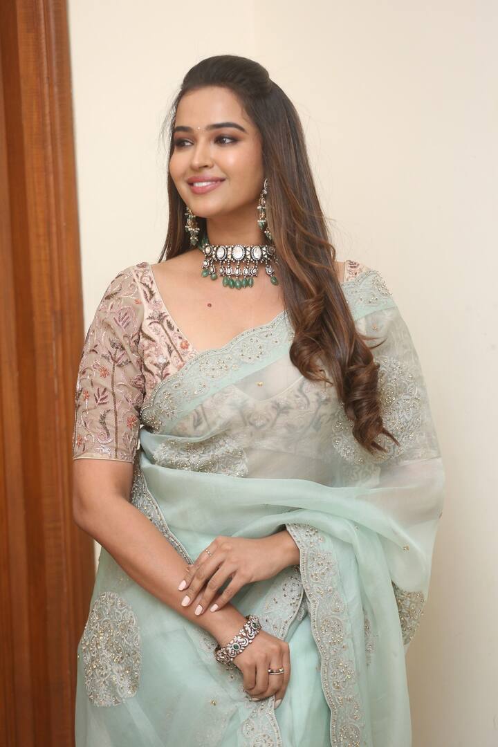 ‘రంగస్థలం’ సినిమాతో బాగా పాపులర్ అయ్యింది.