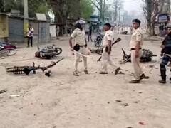 Bihar Violence: बिहार में पत्थर और बमबारी की तस्वीरें देखिए, किस तरह से बिगड़ा राज्य का माहौल