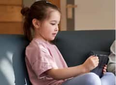 'খেলার ছলে' মায়ের অ্যামাজন অ্যাকাউন্ট থেকে আড়াই লক্ষ টাকার শপিং খুদের