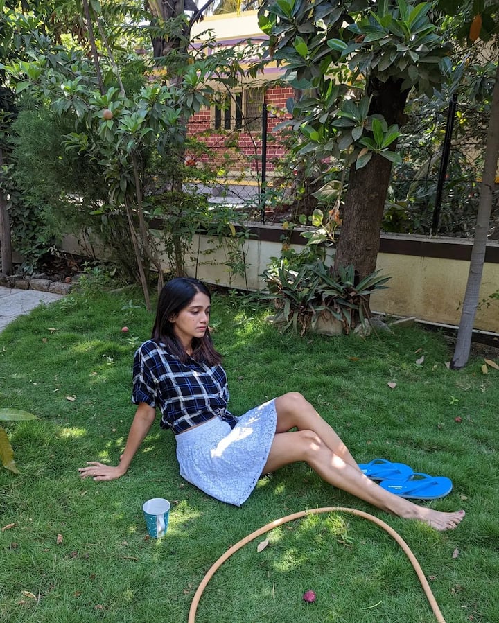 भाग्यश्री तिच्या रुटिन लाईफचे फोटो शेअर करते, ते सोशल मीडियावर चांगलेच व्हायरल होत असतात.