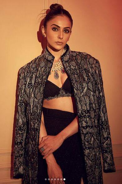 ਰਕੁਲ ਪ੍ਰੀਤ ਸਿੰਘ ਨੇ ਬਾਲੀਵੁੱਡ 'ਚ ਕਈ ਹਿੱਟ ਫਿਲਮਾਂ ਦਿੱਤੀਆਂ ਹਨ ਅਤੇ ਉਹ ਨਾ ਸਿਰਫ ਆਪਣੇ ਸਟਾਈਲ ਸਗੋਂ ਆਪਣੀ ਐਕਟਿੰਗ ਲਈ ਵੀ ਜਾਣੀ ਜਾਂਦੀ ਹੈ।