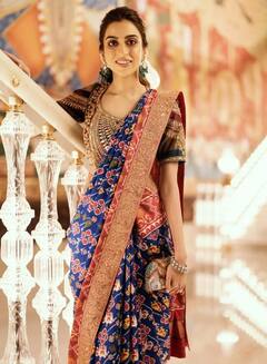 बॉलीवुड सितारों की भीड़ में श्लोका मेहता की बहन Diya Mehta ने बटोरी लाइम लाइट, तस्वीरें देख आप भी कहेंगे वाह!