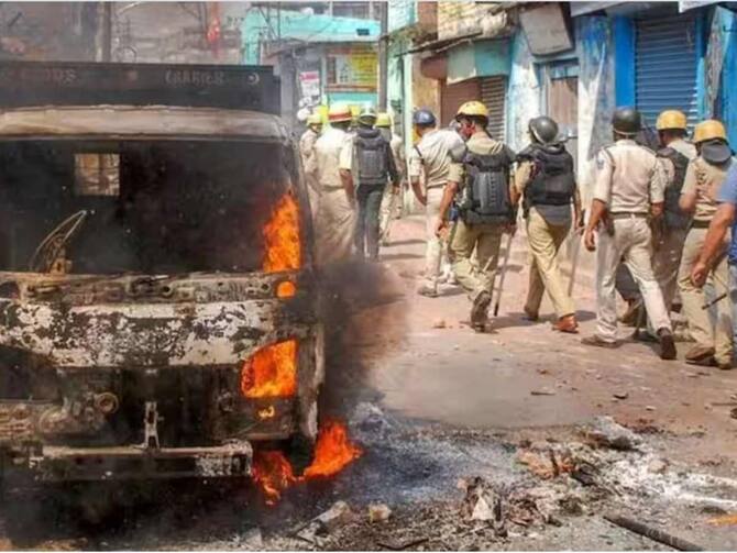 Clashes In Bengal's Howrah On Ram Navami