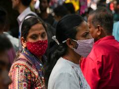 People Throng Delhi's Sarojini Nagar Market Amid Spike In Covid Cases. In Pics