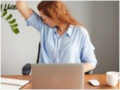 গরমে ঘামের দুর্গন্ধে নাজেহাল! সমস্যা দূর করতে মেনে চলুন সহজ কিছু টিপস