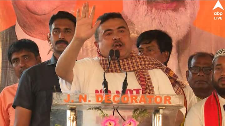 এদিন দিলীপ ঘোষ বলেন, 'নরেন্দ্র মোদির শাসনের জন্য দেশ এগোচ্ছে। তাঁকে বদনাম করার জন্য, আগামী চব্বিশের নির্বাচনে, যাতে মোদিজিকে কমজোর করা যায়, সারা ভারত জুড়েই বিরোধীরা পরিকল্পনা করে গন্ডোগোল করাচ্ছেন। যাতে বিশ্বের সামনে তাঁর ইমেজ খারাপ হয়। যেহেতু নোবেল শান্তি প্রাইজ দেওয়ার জন্য তার নামও আসছে। তাঁকে কালিমালিপ্ত করার জন্য এই ধরণের ঘটনা ঘটানো হচ্ছে। তা না হলে, এমন শান্তিপূর্ণ এলাকায় অশান্ত পরিবেশ হতে পারে না।'