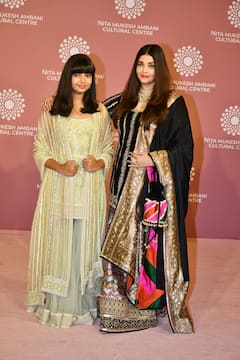 Karisma Kapoor से लेकर Hrithik Roshan तक, मुंबई के इस स्कूल में पढ़ते हैं इन पॉपुलर सितारों के बच्चे