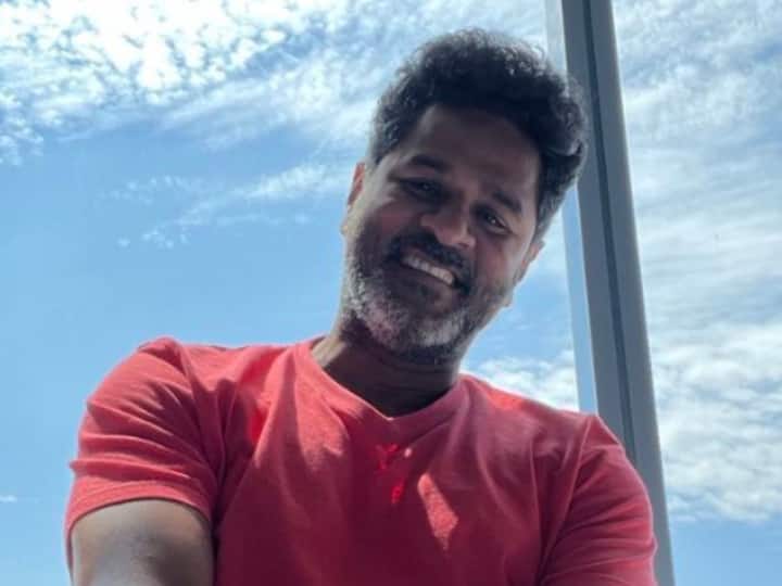 'मुक्काला मुकाबला' (Muqabla) या गाण्यामध्ये  प्रभूदेवाने डान्स केला. त्यानंतर त्याची लोकप्रियता आणखी वाढली.