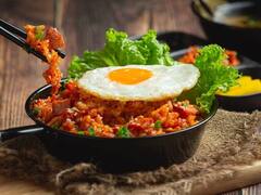 Egg Chilli Dry Recipe: इफ्तार में बनाएं अंडे का Egg Chilli, हमेशा के लिए भूल जाएंगे एग करी