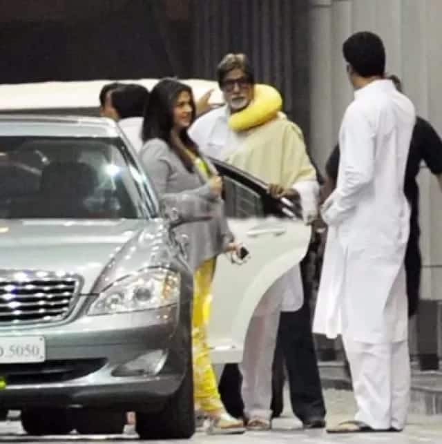 इतना ही नहीं आपको बता दें कि उस समय अमिताभ बच्चन ने गर्व से अपनी बहू ऐश्वर्या राय बच्चन की खूब तारीफ भी की थी. अफसर बताते हैं कि ऐश्वर्या को हम 14 नवंबर की रात को यानी कि 2 दिन पहले ही हॉस्पिटल ले गए थे.