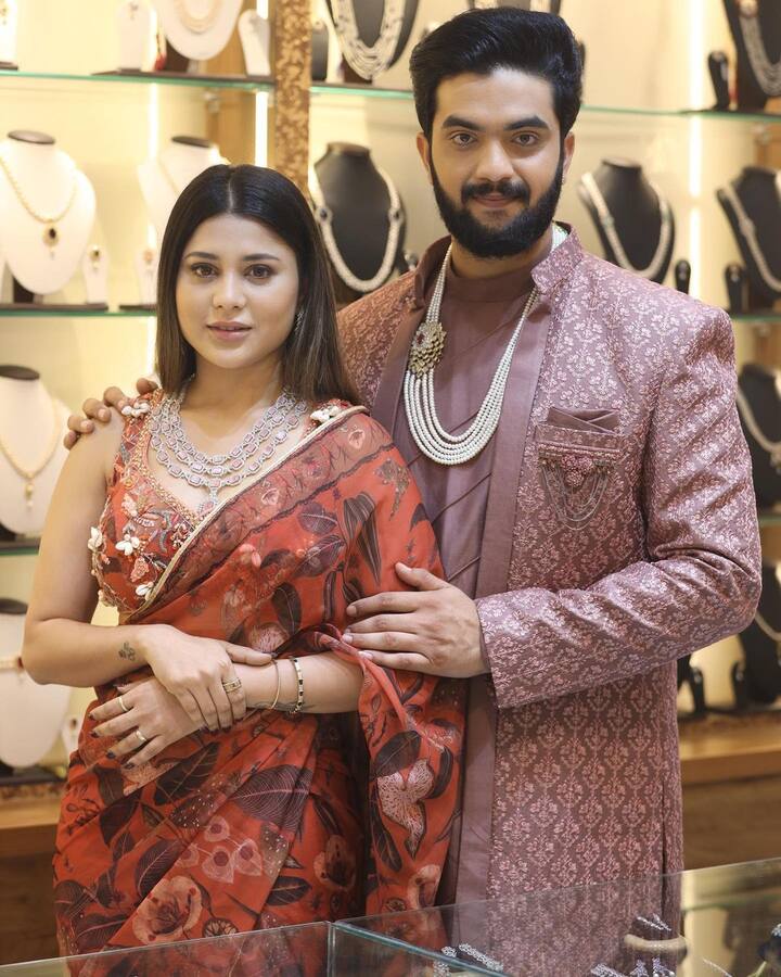 బ్రహ్మముడి సీరియల్ లో స్వప్న, రాహుల్ జోడీ చూడముచ్చటగా ఉంది కదా. Image Credit: Hamida Khatoon/ Instagram