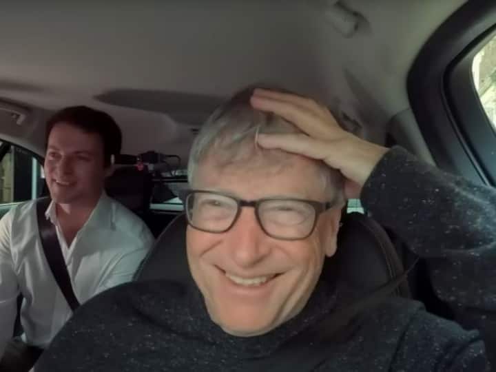 Bill Gates Self Driving Bill Gates sitting in a self driving car said computer games Bill Gates Self-Driving: सेल्फ ड्राइविंग कार में बैठे बिल गेट्स, बोले- कंप्यूटर गेम के...