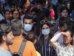 People Throng Delhi's Sarojini Nagar Market Amid Spike In Covid Cases. In Pics