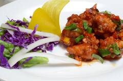 Chicken Manchurian Origin: भारत, चीन या पाकिस्तान... कहां का है चिकन मंचूरियन? जानिए सबसे पहले कहां बनाई गई थी ये डिश