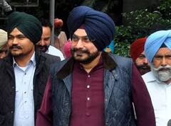 ਨਵਜੋਤ ਸਿੰਘ ਸਿੱਧੂ ਨੇ ਮੂਸੇਵਾਲਾ ਦੇ ਪਰਿਵਾਰ ਨਾਲ ਕੀਤੀ ਮੁਲਾਕਾਤ, ਕਿਹਾ- 'ਸਰਕਾਰ ਕੋਈ ਵੀ ਹੋਵੇ...'