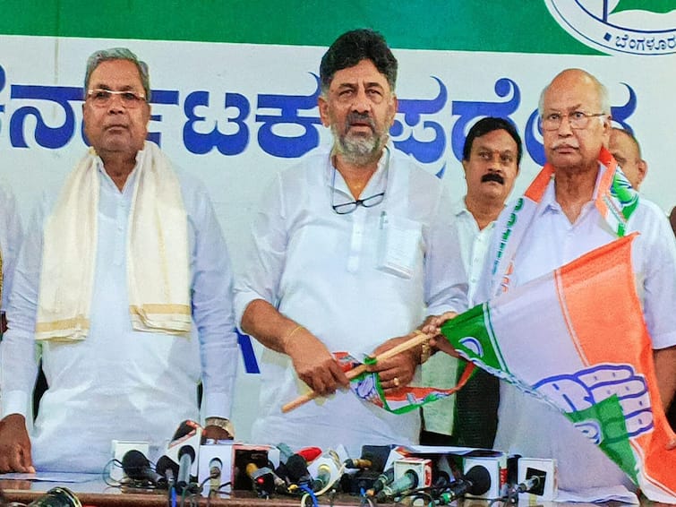 Karnataka BJP MLA Gopalakrishna Joins Congress, Shivakumar Says Big Evidence Of Failure Of Double Engine Govérnment 'Big Evidence Of Failure Of Double Engine Govt': Shivakumar As K'taka BJP MLA Gopalakrishna Joins Congress