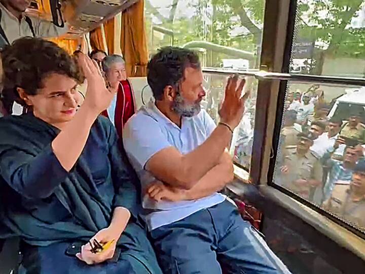 उन्होंने कहा कि राहुल गांधी को मामले की सुनवाई के दौरान अदालत में पेश होने की जरूरत नहीं होगी. दोपहर करीब तीन बजे मामले की सुनवाई के समय कांग्रेस महासचिव प्रियंका गांधी वाड्रा और पार्टी के अन्य नेता अदालत कक्ष में मौजूद थे.