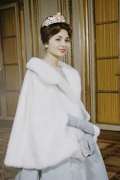 देखिए तस्‍वीरें, ये हैं दुनिया की 10 सबसे महंगी शाही ज्वेलरी, इनसे सजती संवरती हैं कई देशों की रानी और राजकुमारी