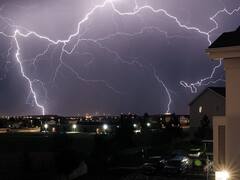 TN Rain Alert: தயாராக இருங்க மக்களே..! தமிழ்நாட்டில் அடுத்த 3 மணிநேரத்தில் 20 மாவட்டங்களில் இடி மின்னலுடன் மழை..! வானிலை அப்டேட் இதோ..