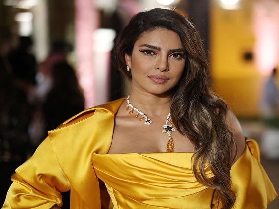 Bollywood : પ્રિયંકાને આ દિગ્ગજ અભિનેતાનું ખુલ્લુ સમર્થન, ફિલ્મી માફિયાની ખોલી પોલ Bollywood : Vivek Oberoi Open Support Priyanka Chopra, Open Bollywood Dirty Politics Bollywood : પ્રિયંકાને આ દિગ્ગજ અભિનેતાનું ખુલ્લુ સમર્થન, ફિલ્મી માફિયાની ખોલી પોલ