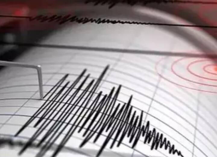 Earthquake Today: भूकंप से कांपा अफगानिस्तान, इस इलाके में लगे जोरदार झटके, जानिए ताजा अपडेट Earthquake In Afghanistan 4-1 magnitude quake jolts Fayzabad know latest updates Earthquake Today: भूकंप से कांपा अफगानिस्तान, इस इलाके में लगे जोरदार झटके, जानिए ताजा अपडेट