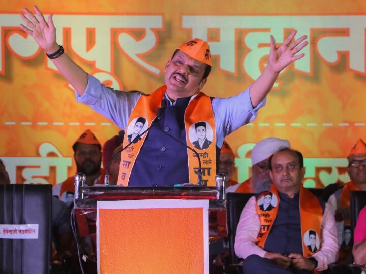 Thackeray Vs Fadnavis: 'कारतूस हूं, झुकेगा नहीं, घुसेगा', उद्धव ठाकरे ने कहा बकवास गृह मंत्री तो देवेंद्र फडणवीस ने दिया पुष्पा स्टाइल में जवाब Uddhav Thackeray Slams Eknath Shinde:Over Maharashtra Thane Over UBT Roshni Shinde Beat ANN Thackeray Vs Fadnavis: 'कारतूस हूं, झुकेगा नहीं, घुसेगा', उद्धव ठाकरे ने कहा बकवास गृह मंत्री तो देवेंद्र फडणवीस ने दिया पुष्पा स्टाइल में जवाब