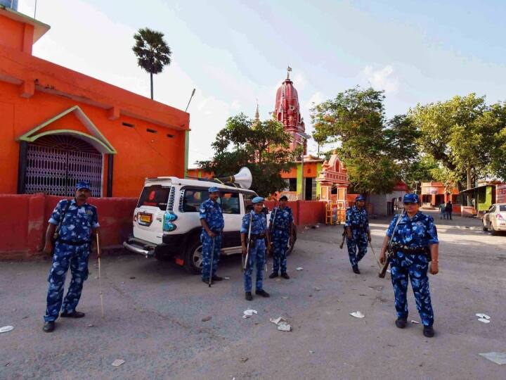 Nalanda News: नालंदा में अगले आदेश तक इंटरनेट बंद, धारा 144 लागू, खुलेंगी दुकानें! स्कूल-कॉलेज पर ये है अपडेट Nalanda news in hindi Internet shutdown shops will open till 2 pm Nalanda News: नालंदा में अगले आदेश तक इंटरनेट बंद, धारा 144 लागू, खुलेंगी दुकानें! स्कूल-कॉलेज पर ये है अपडेट