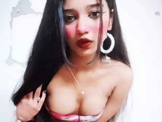 Delhi Metro Girl: दिल्ली मेट्रो में दिखीं 'उर्फी जावेद', लोगों के उड़ गए होश, आप भी देखें अनदेखी तस्वीरें Delhi Metro Girl: दिल्ली मेट्रो में दिखीं 'उर्फी जावेद', लोगों के उड़ गए होश, आप भी देखें अनदेखी तस्वीरें