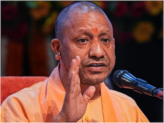 UP News: सीएम योगी का अधिकारियों को निर्देश, श्मशान घाटों पर अंतिम संस्कार में गाय के गोबर का हो इस्तेमाल UP News: सीएम योगी का अधिकारियों को निर्देश, श्मशान घाटों पर अंतिम संस्कार में गाय के गोबर का हो इस्तेमाल