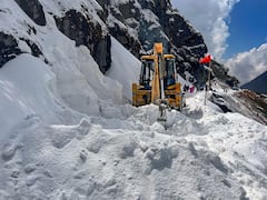 Sikkim Avalanche: নাথুলা বর্ডারের কাছে ভয়ঙ্কর তুষারধস, ছাঙ্গু লেকে মর্মান্তিক মৃত্যু একাধিকের