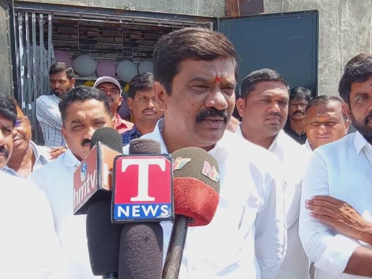 SSC Paper Leak Minister Vemula Prashanth Reddy BRS Leaders Fires on BJP SSC Paper Leak: నీచ రాజకీయాల కోసమే పేపర్ లీకులు - టెన్త్ క్లాస్ పేపర్ లీక్ పై మంత్రి వేముల ఫైర్