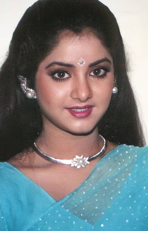 ਉਨ੍ਹਾਂ ਦੇ ਜਾਣ ਤੋਂ ਬਾਅਦ ਅਦਾਕਾਰਾ ਦੇ ਪਤੀ ਸਾਜਿਦ ਨਾਡਿਆਡਵਾਲਾ 'ਤੇ ਵੀ ਦੋਸ਼ ਲੱਗੇ ਸਨ ਪਰ ਸੱਚਾਈ ਇਹ ਹੈ ਕਿ ਦਿਵਿਆ ਦੀ ਮੌਤ ਕਿਵੇਂ ਹੋਈ, ਇਹ ਕੋਈ ਨਹੀਂ ਜਾਣਦਾ।