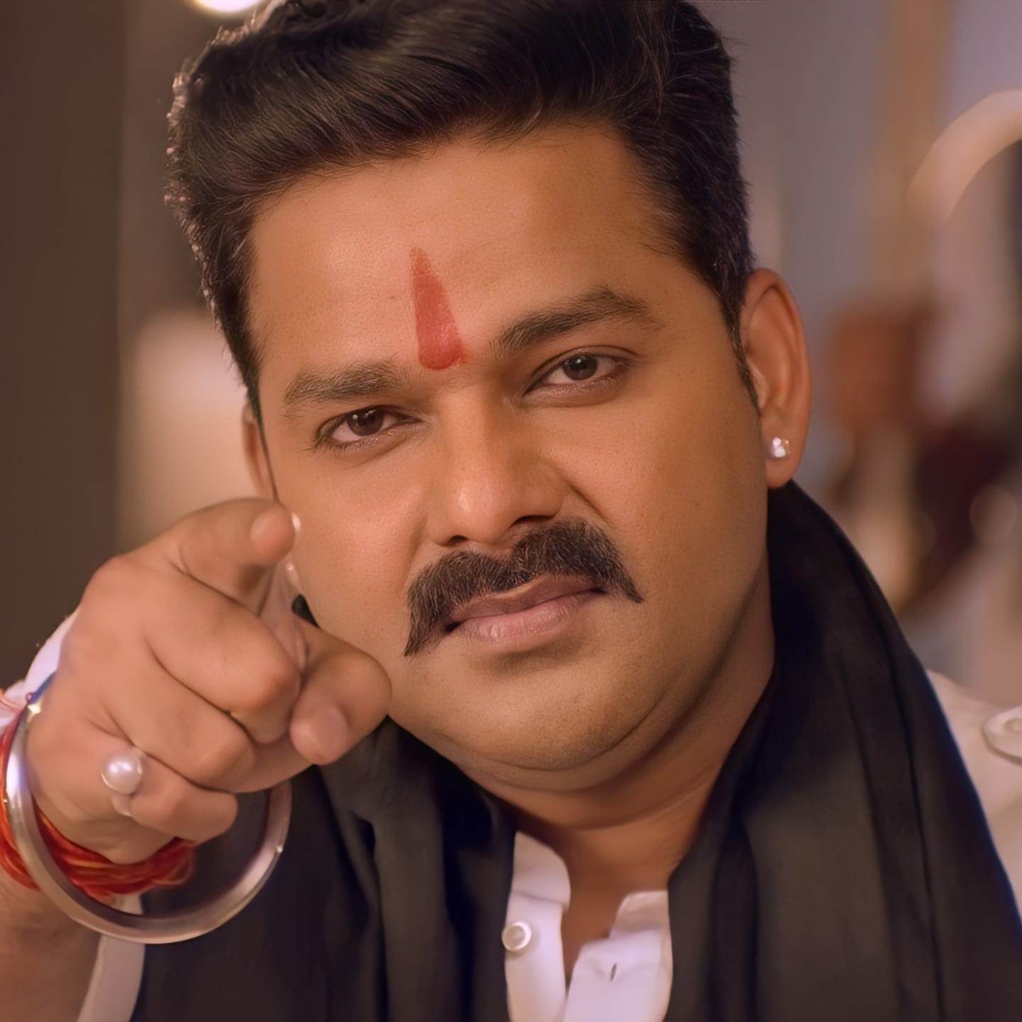 This devotional song of Pawan Singh is going viral on social media |  NewsTrack English 1