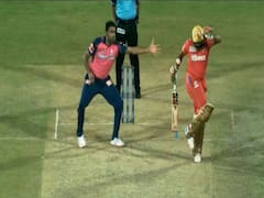 IPL 2023, RR vs PBKS: Shikhar Dhawan's Shot Injures Non-Striker Bhanuka Rajapaksa, Sri Lankan Cricketer Walks Off Field