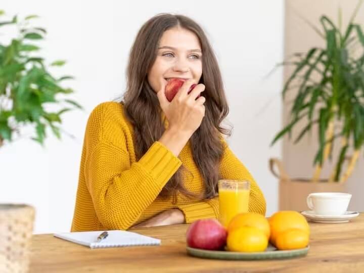 Best time for fruits eating why fruits should not eat after meal Health Tips:ફળ સ્વાસ્થ્ય માટે છે ખૂબ જ ફાયદાકારક, પરંતુ સાવધાન આ સમયે ખાશો તો થશે નુકસાન