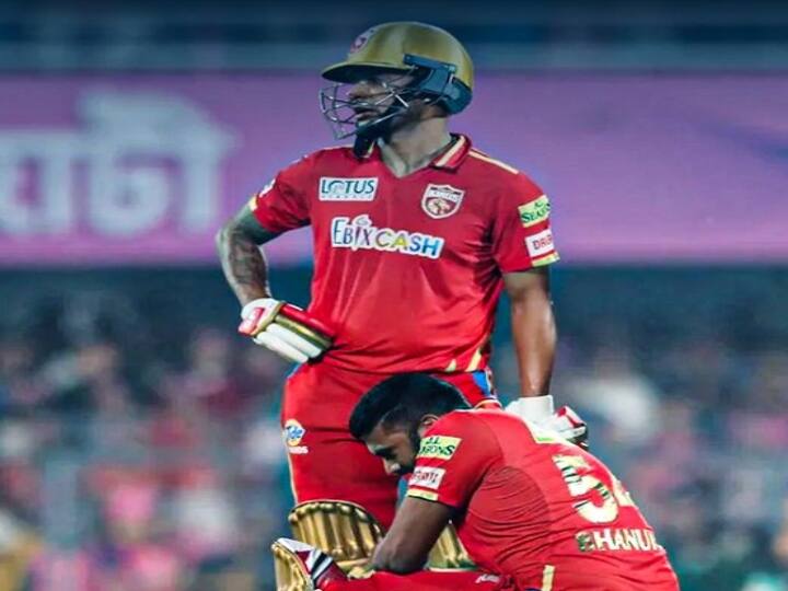 RR vs PBKS IPL 2023 Bhanuka Rajapaksa Retired Hurt Shikhar Dhawan shot hits Rajapaksa on Arm Walks Off with Injury Bhanuka Rajapaksa Injury: முழங்கையிலே ஓங்கி அடித்த தவான்..! 1 ரன்னில் பெவிலியனுக்கு நடையை கட்டிய பனுகா ராஜபக்சே..!