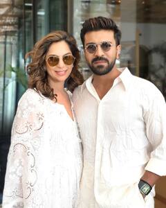 Upasana Kamineni Baby Shower: बेबी शॉवर में रोमांटिक हुए राम चरण और उपासना, कपल की कोजी तस्वीरें छू लेंगी दिल