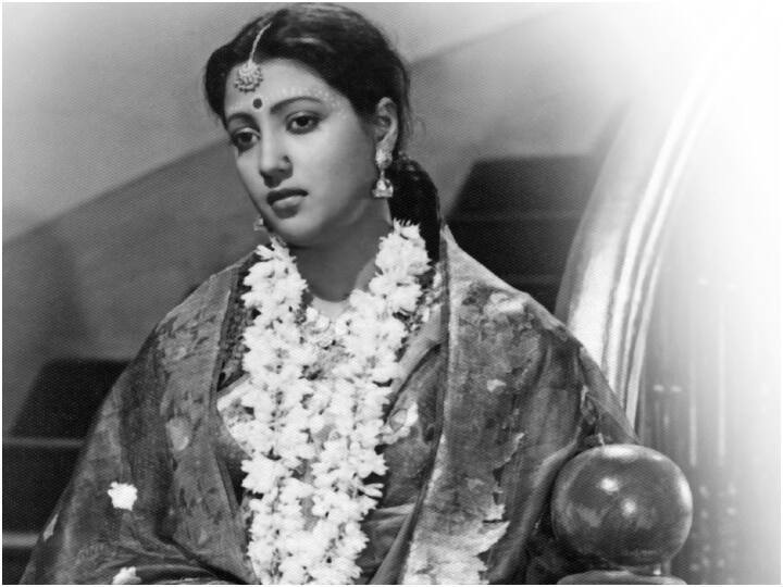 Suchitra Sen Birth Anniversary when Actress Refuse to get Dada saheb Phalke Award Know the reason here Suchitra Sen Birth Anniversary: घर बसाने के बाद सुचित्रा ने देखा था करियर का सपना, इतनी सी बात पर ठुकरा दिया था दादा साहेब फाल्के पुरस्कार