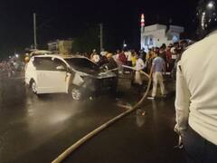 गोरखपुर में इनोवा कार में अचानक लगी ऐसी आग कि देखने वालों के खड़े हो गए रोंगटे, ड्राइवर ने तेजी से दौड़ाई ट्रेन