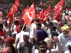 Farmers Protest Against Centre's Policies On MSP, Inflation At Delhi's Ramlila Maidan