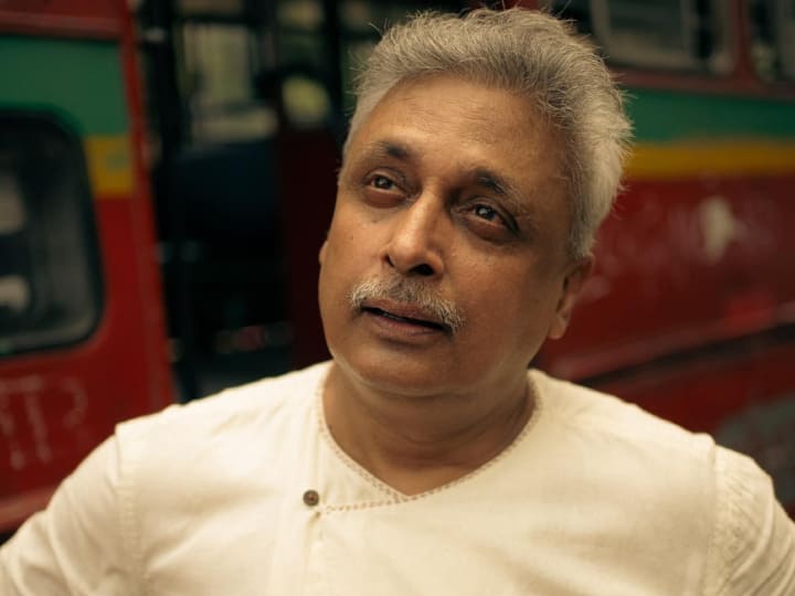 Piyush mishra Controversy: बॉलीवुड के मशहूर एक्टर पियूष मिश्रा केवल एक बेहतरीन एक्टर ही नहीं बल्कि एक लेखक, लिरिसिस्ट, म्यूजिक कंपोजर और एक नामी सिंगर भी हैं.