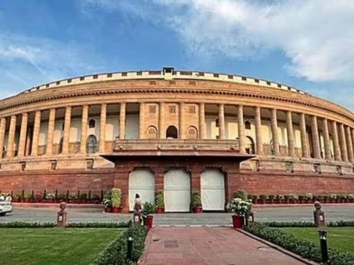 today budget session parliament adjourned  till 2 pm Parliament Session: எதிர்க்கட்சியினர் அமளி.. 15-வது நாளாக முடங்கிய நாடாளுமன்றம்.. 2 மணிவரை ஒத்திவைப்பு