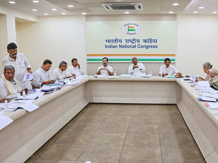 Karnataka Election 2023 congress Strategy to avoid attacks on PM Modi and religion 'पीएम मोदी पर सीधे हमले से बचें, क्योंकि...',कर्नाटक विधानसभा चुनाव को लेकर कांग्रेस का नेताओं को अलर्ट