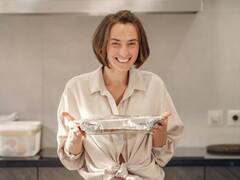 Aluminum Foil: एल्यूमिनियम फॉयल में कितनी देर का रखा खाना बन जाता है जहर? ध्यान नहीं दिया तो हो सकता है अल्जाइमर