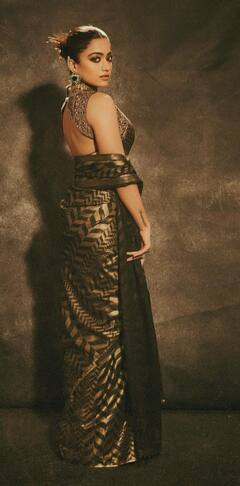 Rashmika Mandanna : कोट्यवधींची मालकीण रश्मिका मंदान्ना! जाणून घ्या सिनेप्रवास...