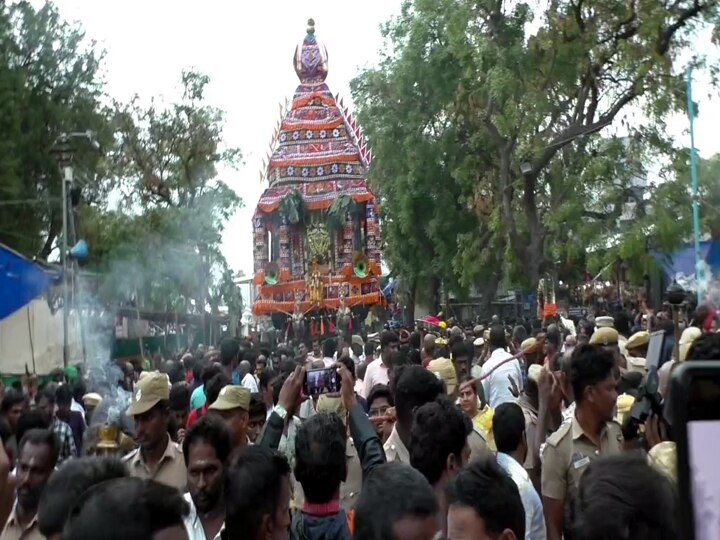 விண்ணை பிளந்த அரோகரா கோஷம்....பழனியில் வெகு விமரிசையாக நடந்த  பங்குனி உத்திரம் தேரோட்டம்