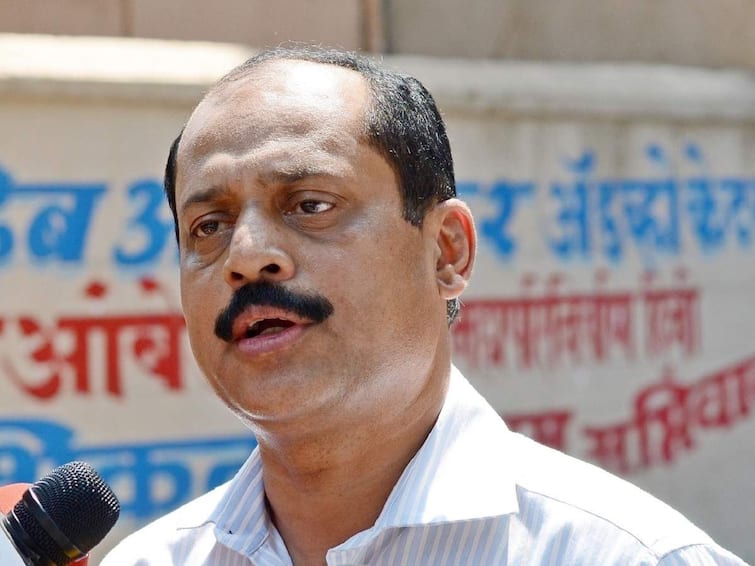 CBI Special court rejects sachin vaze application seeking release from jail which is arrested in Anil Deshmukh Corruption case Maharashtra Sachin Vaze : सचिन वाझेची जेलमधून सुटका नाहीच; 'त्या' कारणाने तुरुंगातून सुटका मागण्याचा अर्ज कोर्टाने फेटाळला