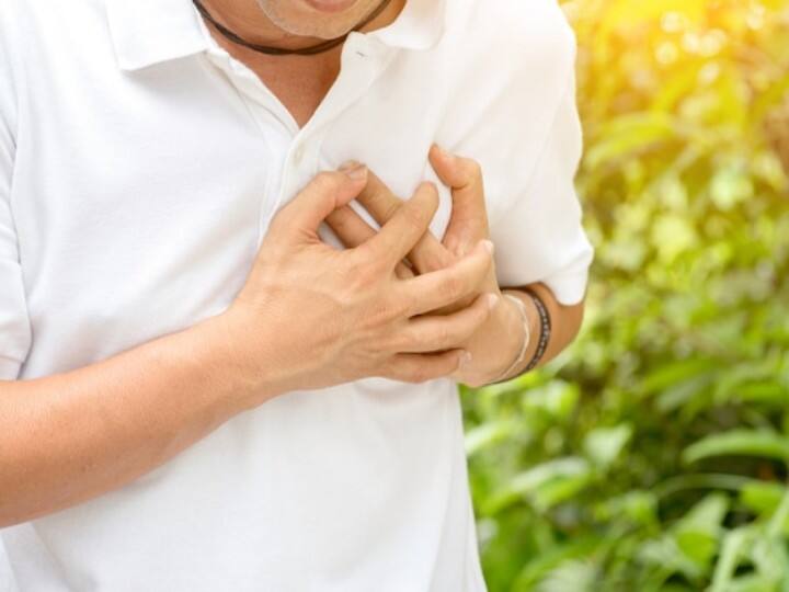 healt tips what is connection betweem flu and heart attack how it effected ALERT ! हार्ट अटैक का खतरा बढ़ा रहा बदलता मौसम, जानें क्या है फ्लू और दिल की बीमारी का कनेक्शन